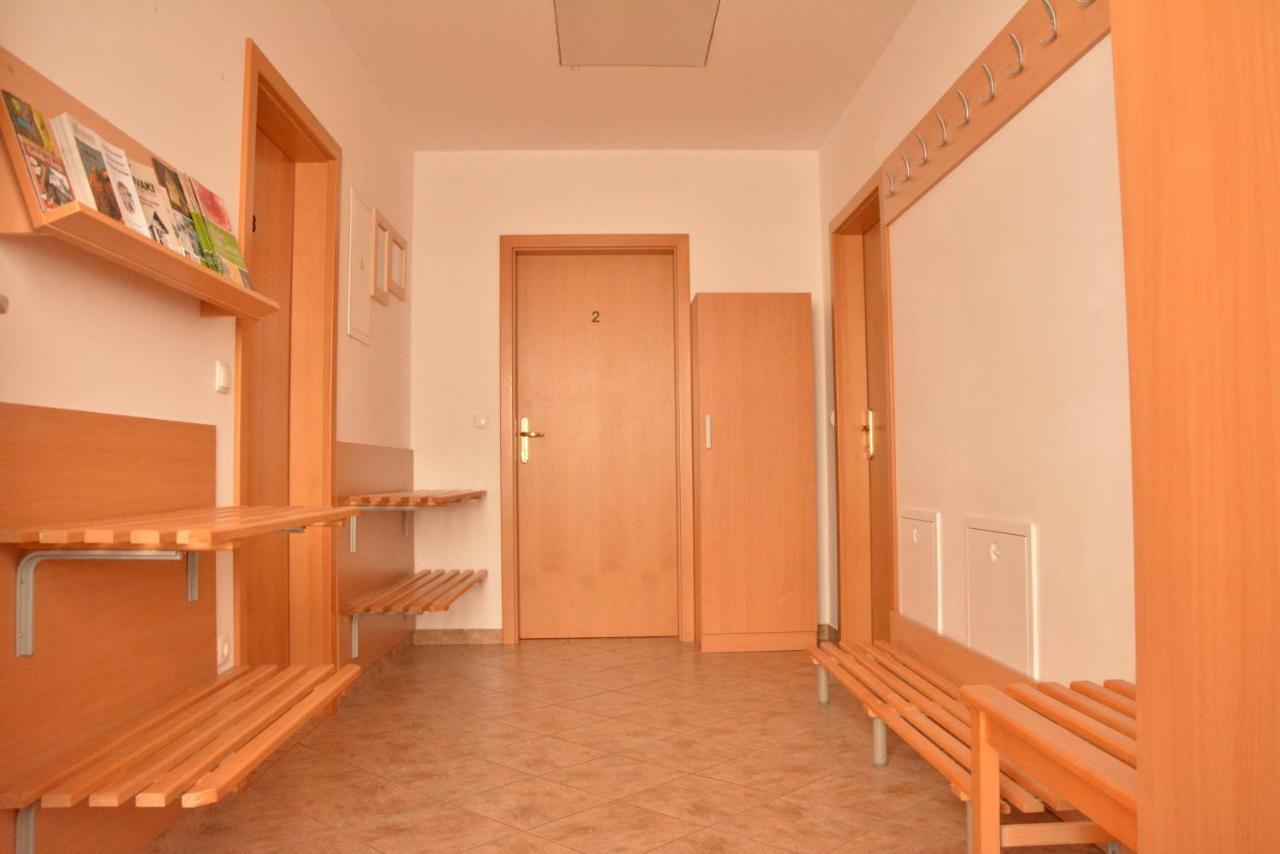 Apartments Gatej 采尔克诺 外观 照片